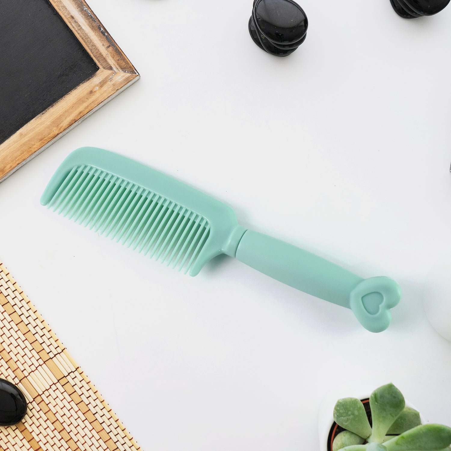 Plastic Hair Comb with Heart-Shaped Handle (1 Pc)
