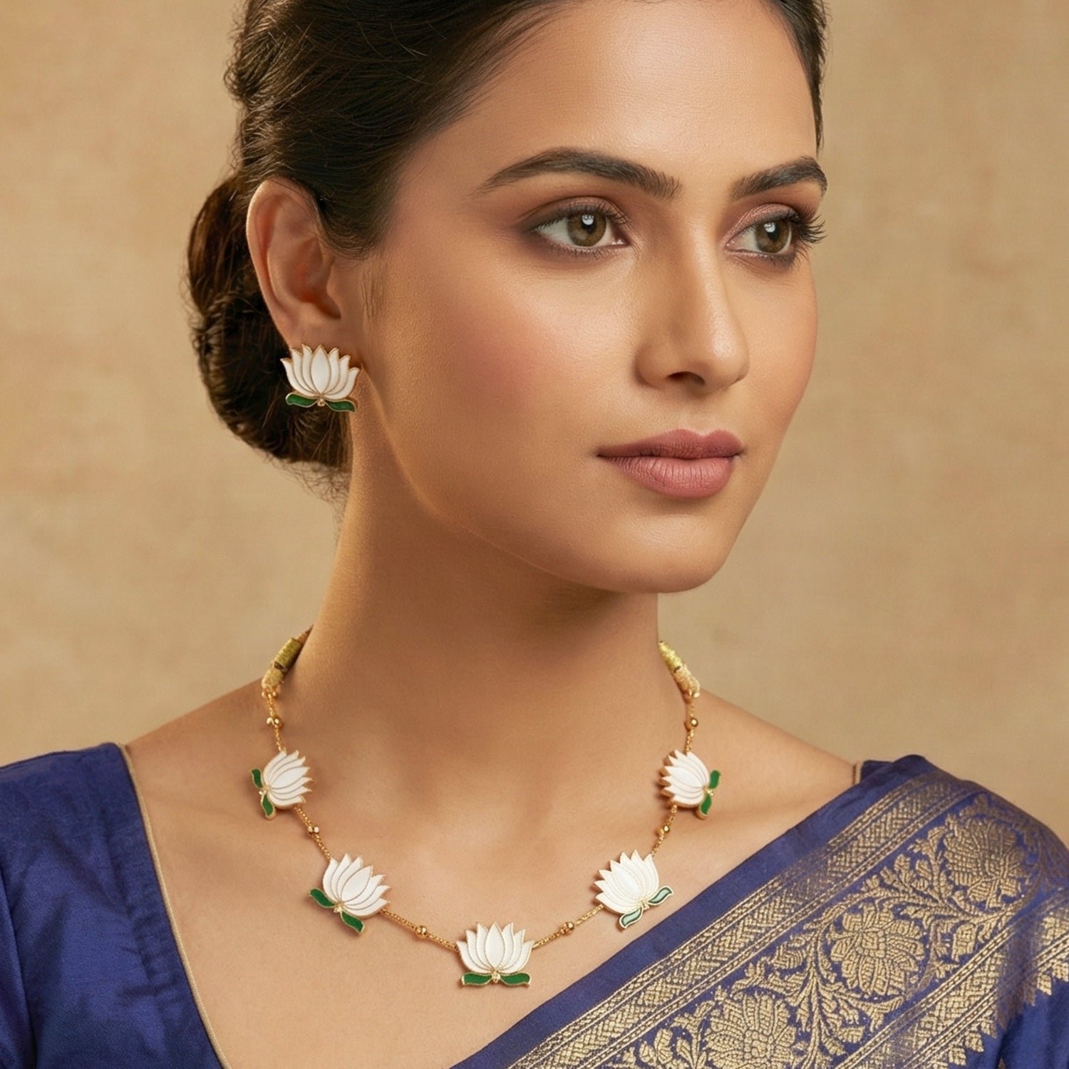 Elegant White Lotus Design Necklace with Stud Earrings Set (1 Set)