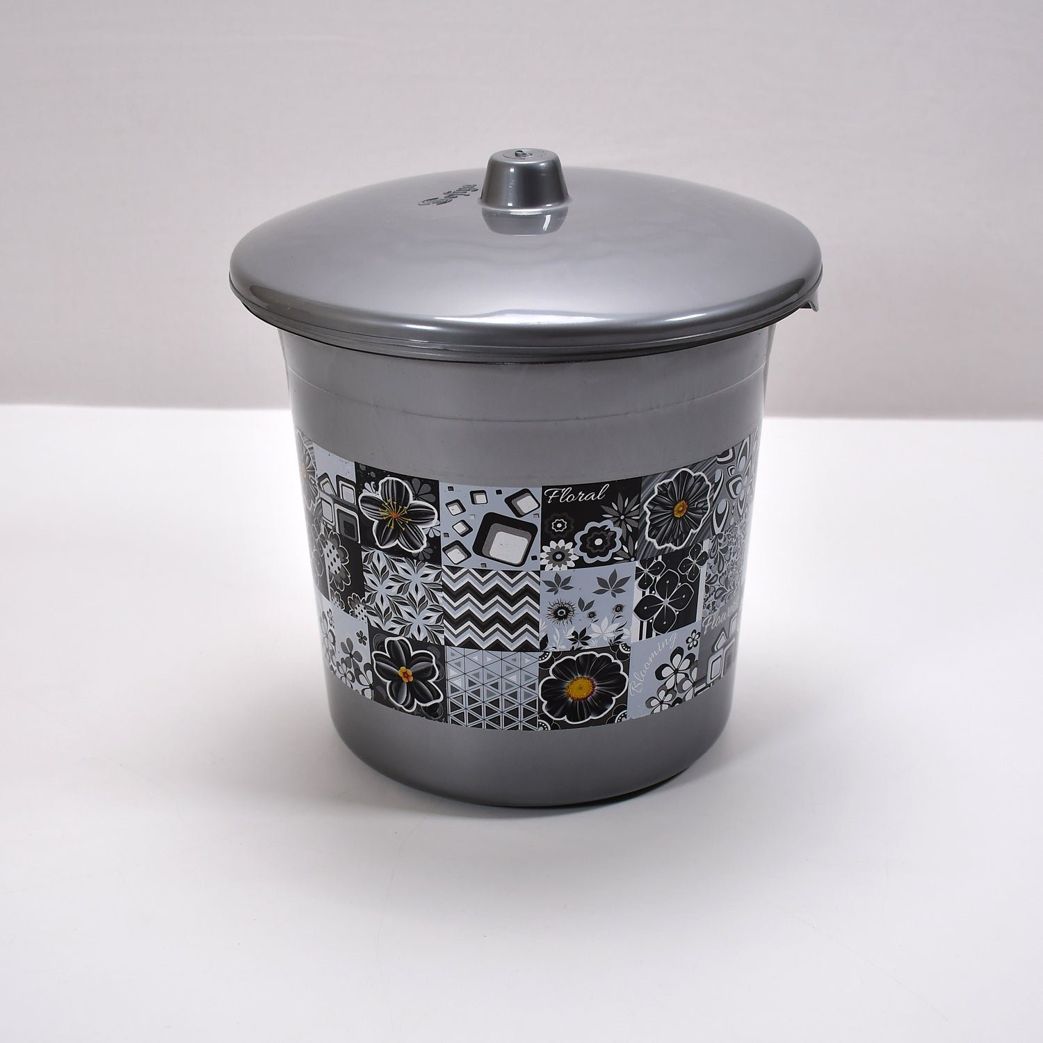 Large Capacity Plastic Bathroom Set of 7 Pc