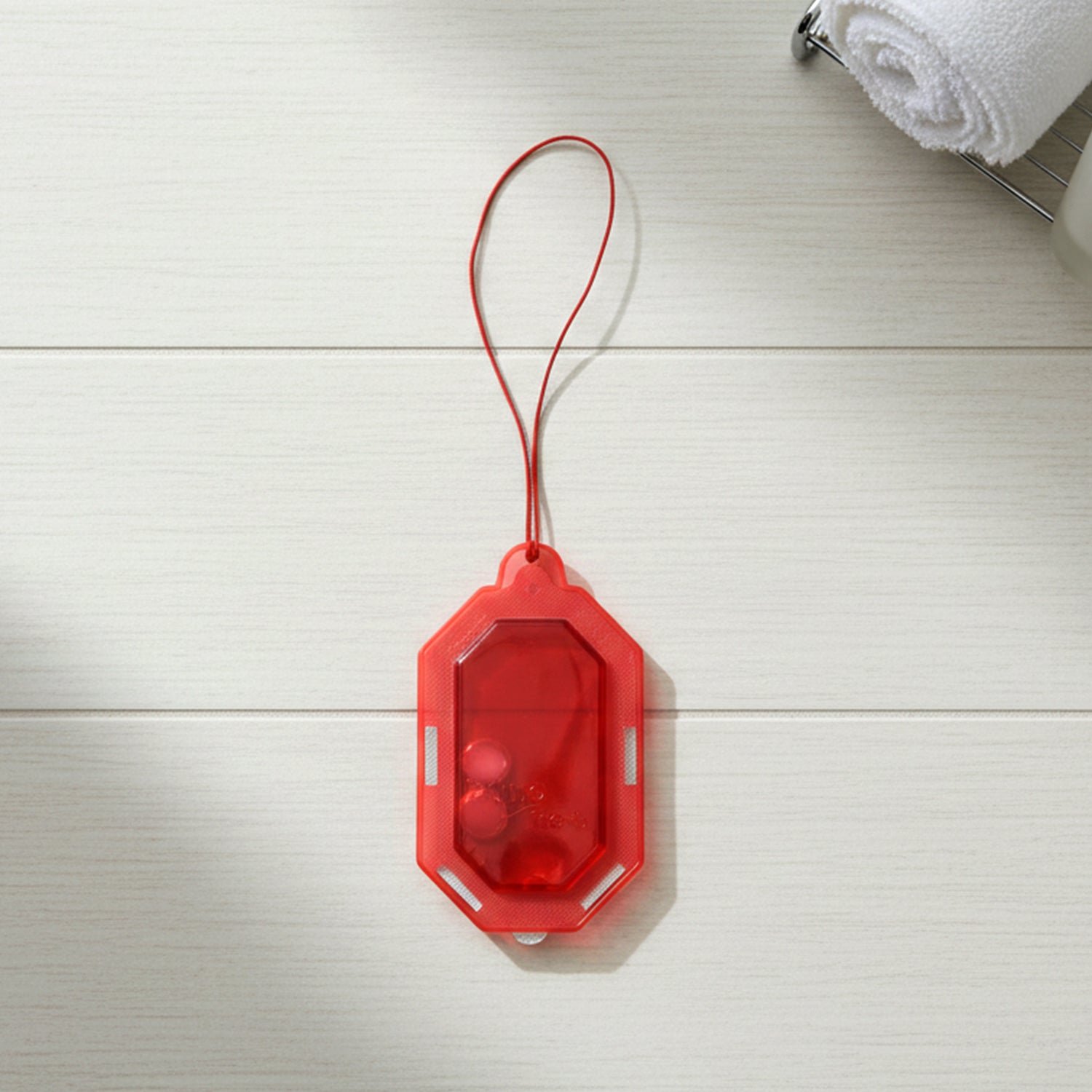 Hanging Bathroom Air Freshener Apple Barry Gel (1 Pc, 9.5 Gm)