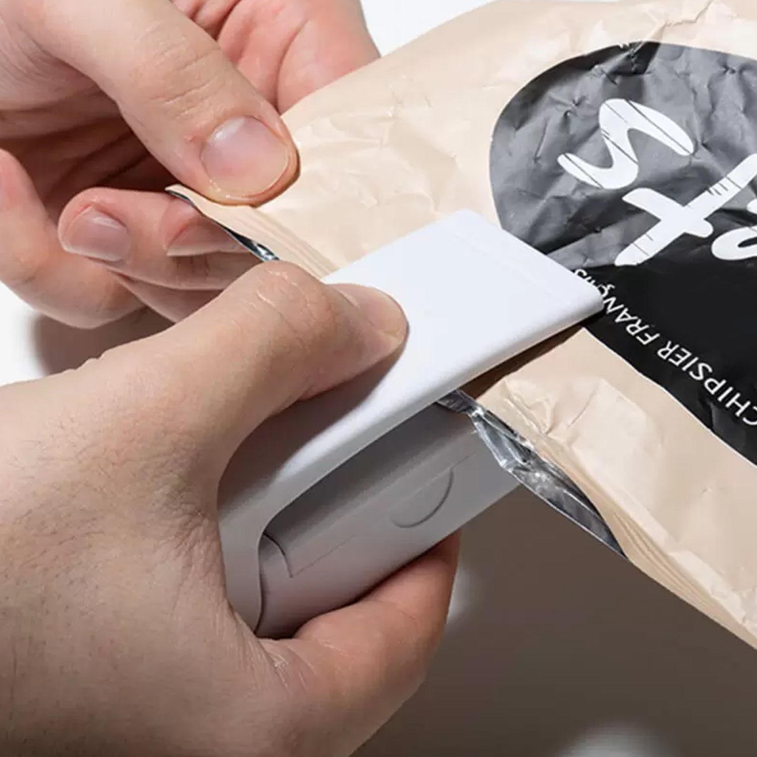 Portable Mini Heat Sealer Machine for Plastic Bags (1 Pc)