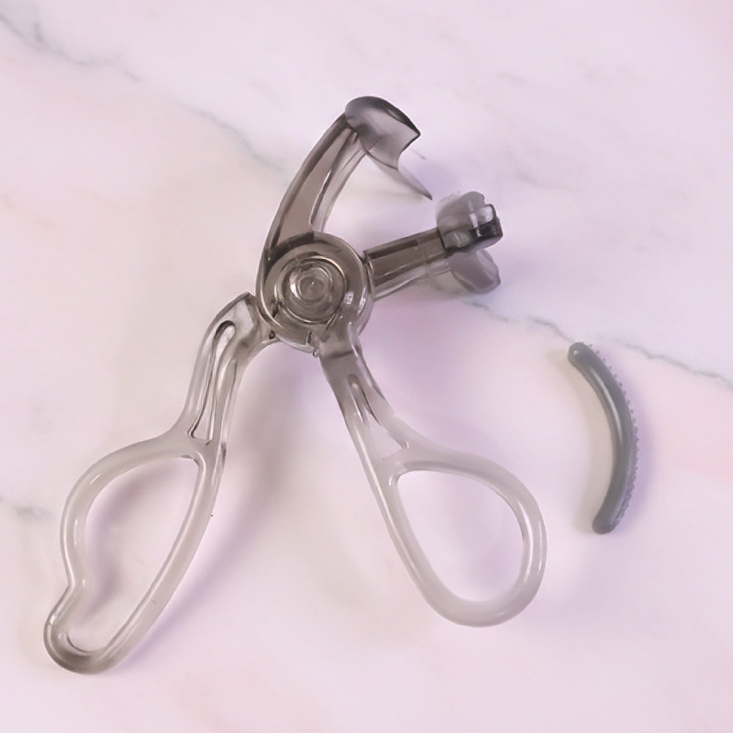 Transparent Eyelash Curler (1 Pc)