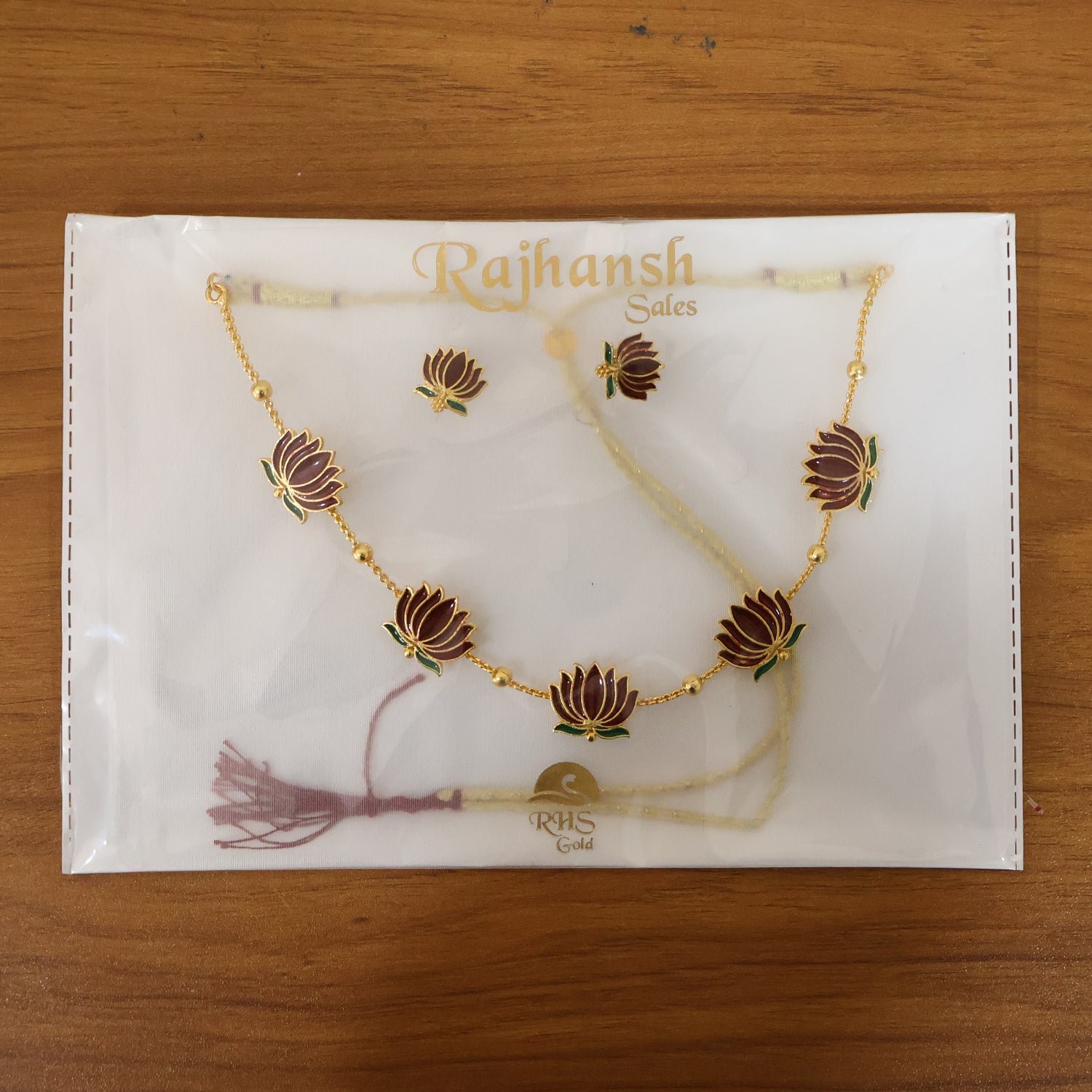 Traditional Lotus Design Necklace with Stud Earrings Set (1 Set)