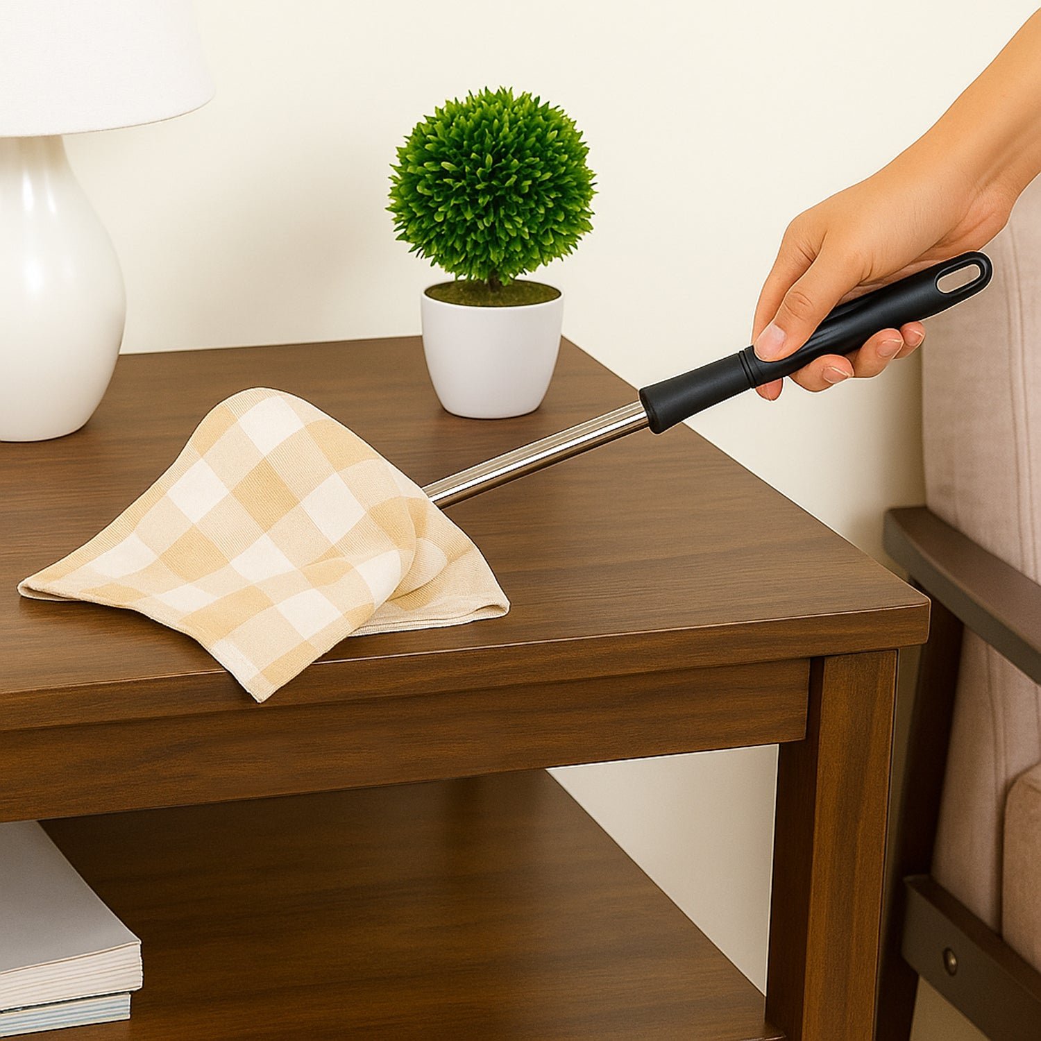 Non-Extendable Dusting Cloth with Handle (1 Pc)