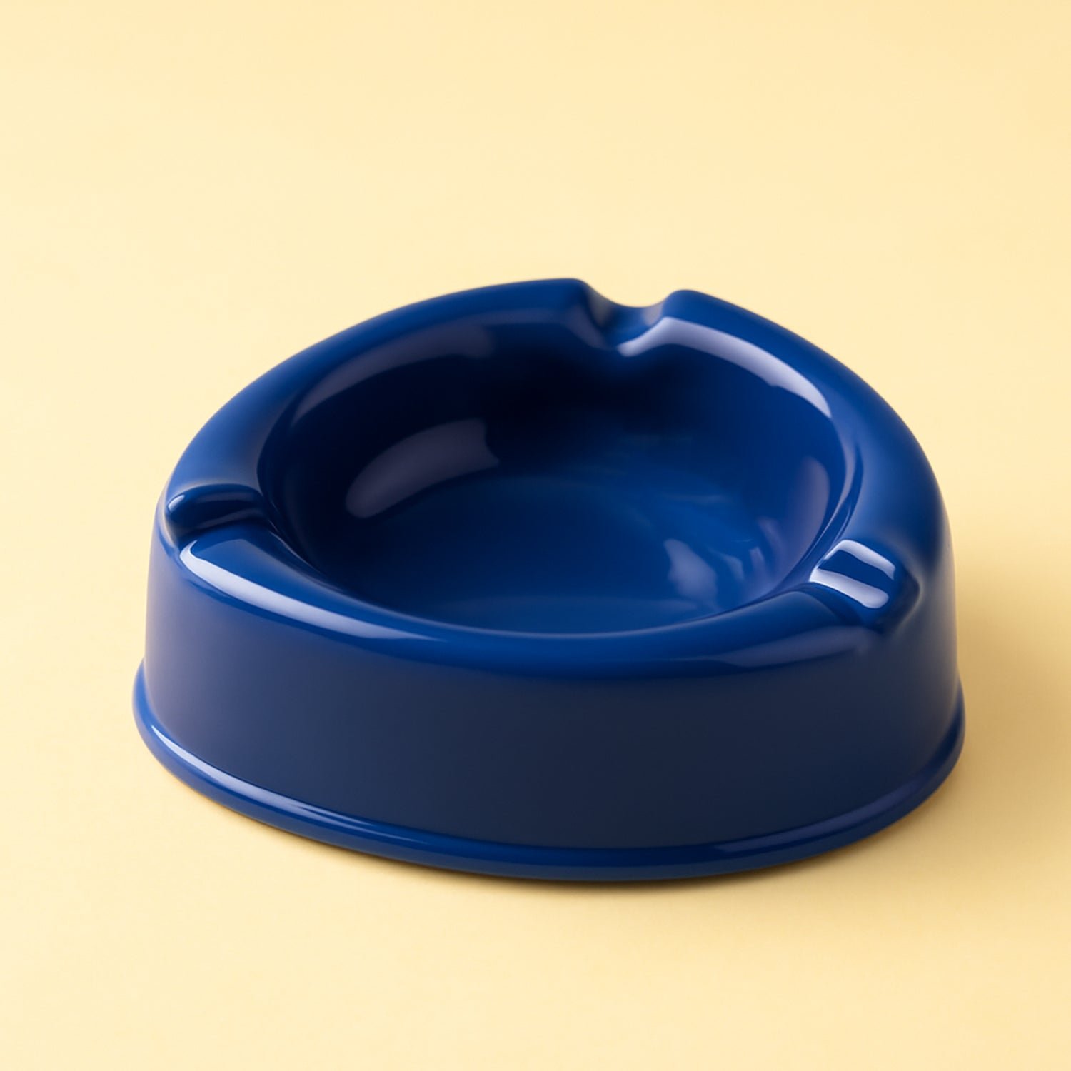 Oblivion Dark Blue Plastic Ashtray (1 pc)