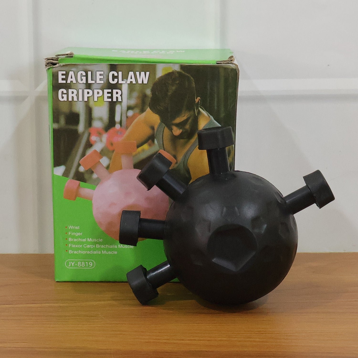 Eagle Claw Hand Grip Strengthener Finger Trainer Ball (1 Pc)