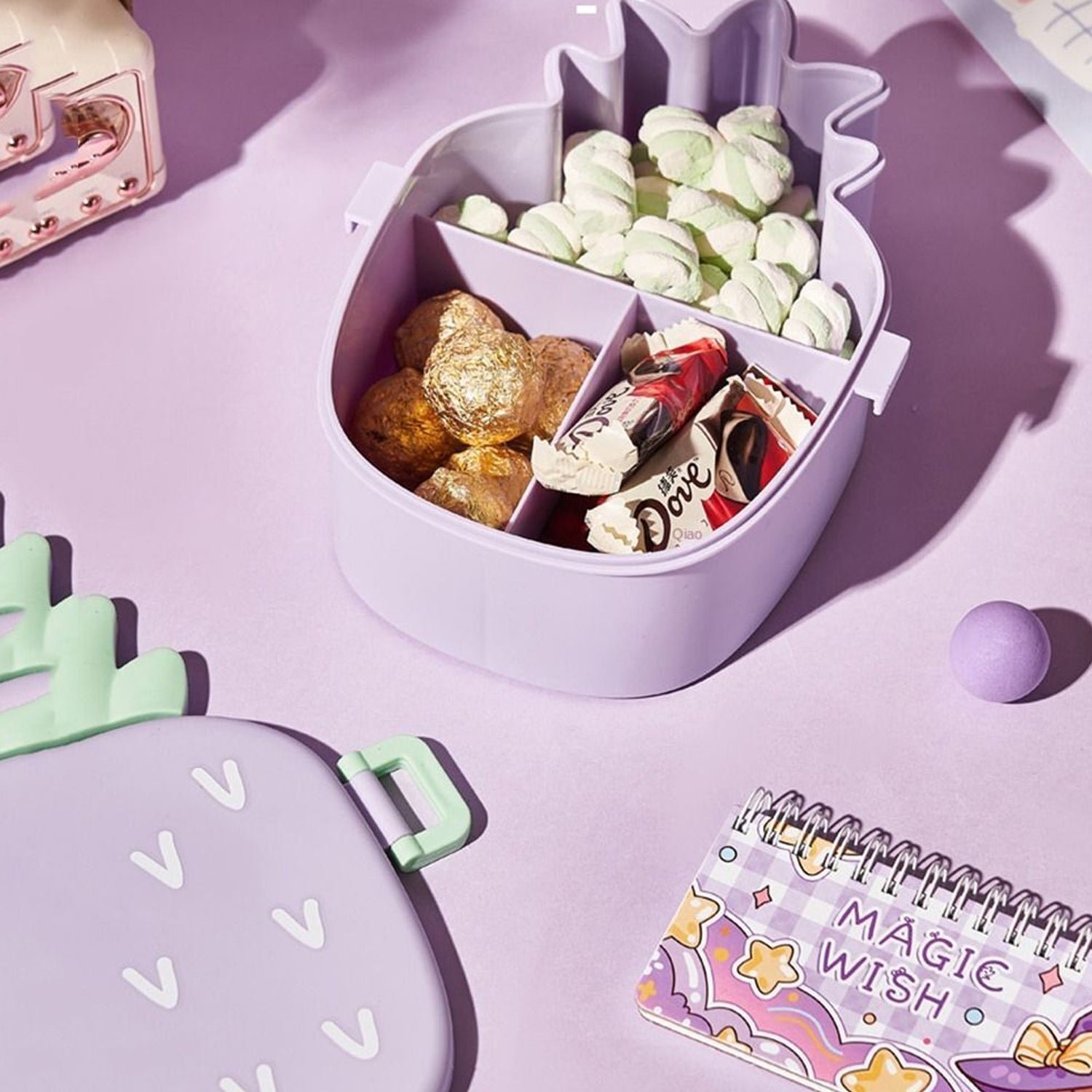 Kids Lunch Box Cute Pineapple Shaped Bento Box with Fork Spoon  Office Lunch Box (1 Pc )