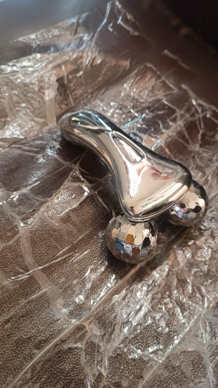 Handheld 3D Roller Face and Body Massager