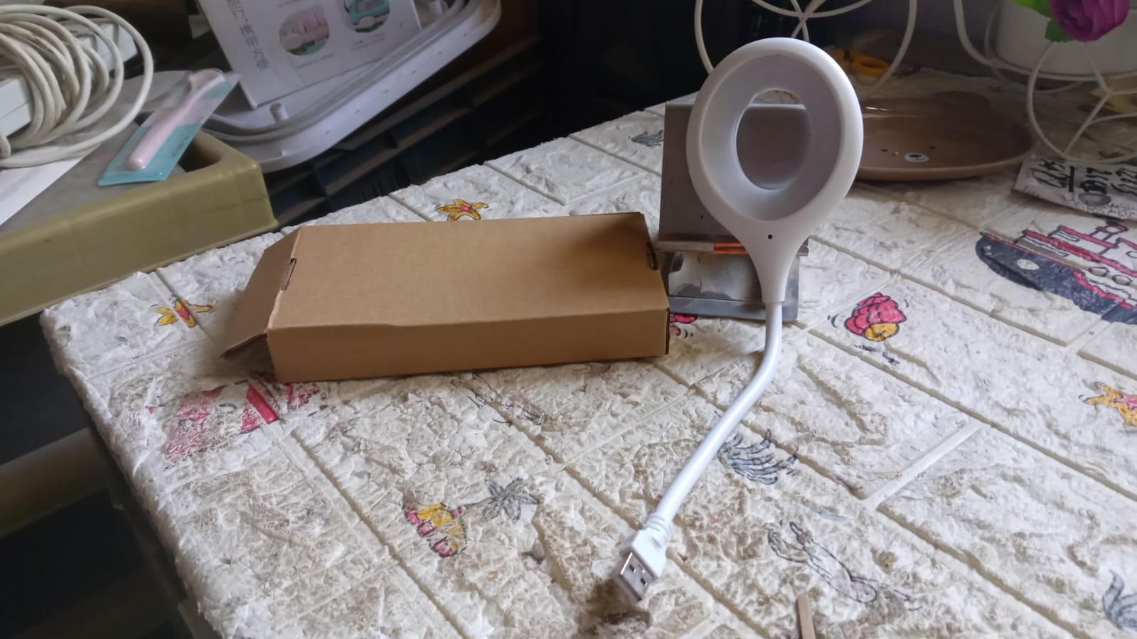 LED USB Flexible Neck Light with 16 LEDs for Laptop & Study Desk