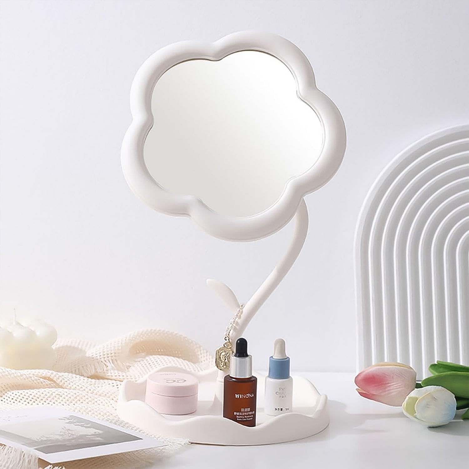Flower-Shaped Makeup Mirror, Rotatable Makeup Mirror with Tray Table Vanity