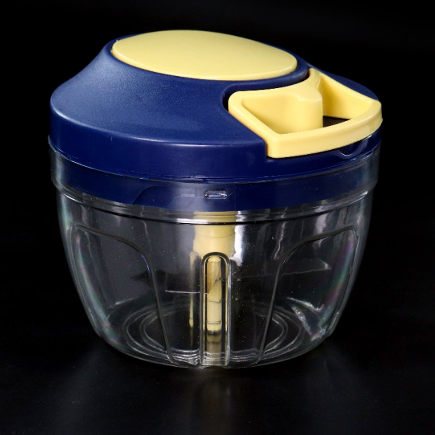 Chopper with Blades for Effortlessly Chopping Vegetables and Fruits for Your Kitchen (650ml)