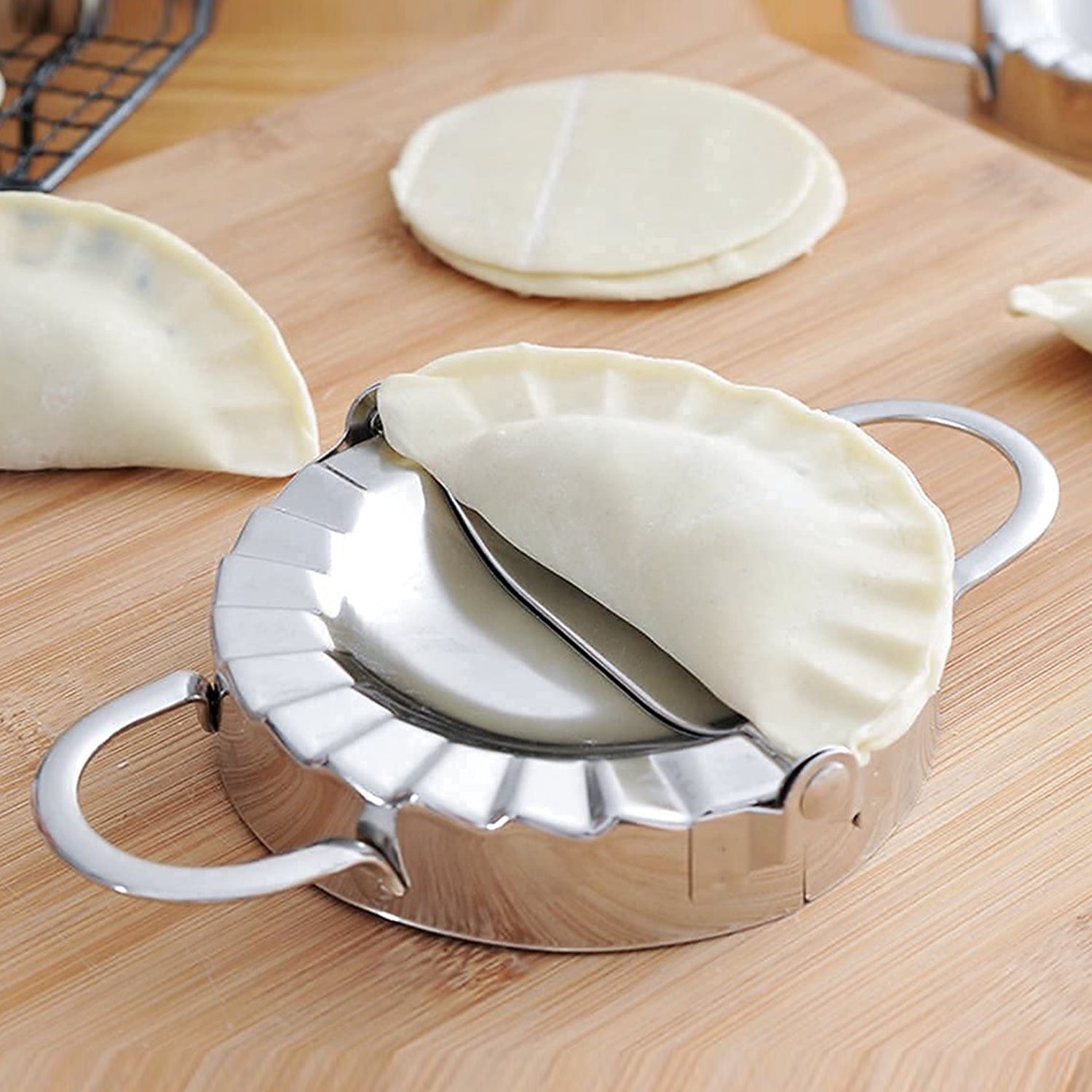 Stainless Steel Dumpling Maker, Dough Cutter Pie Mold Tool.