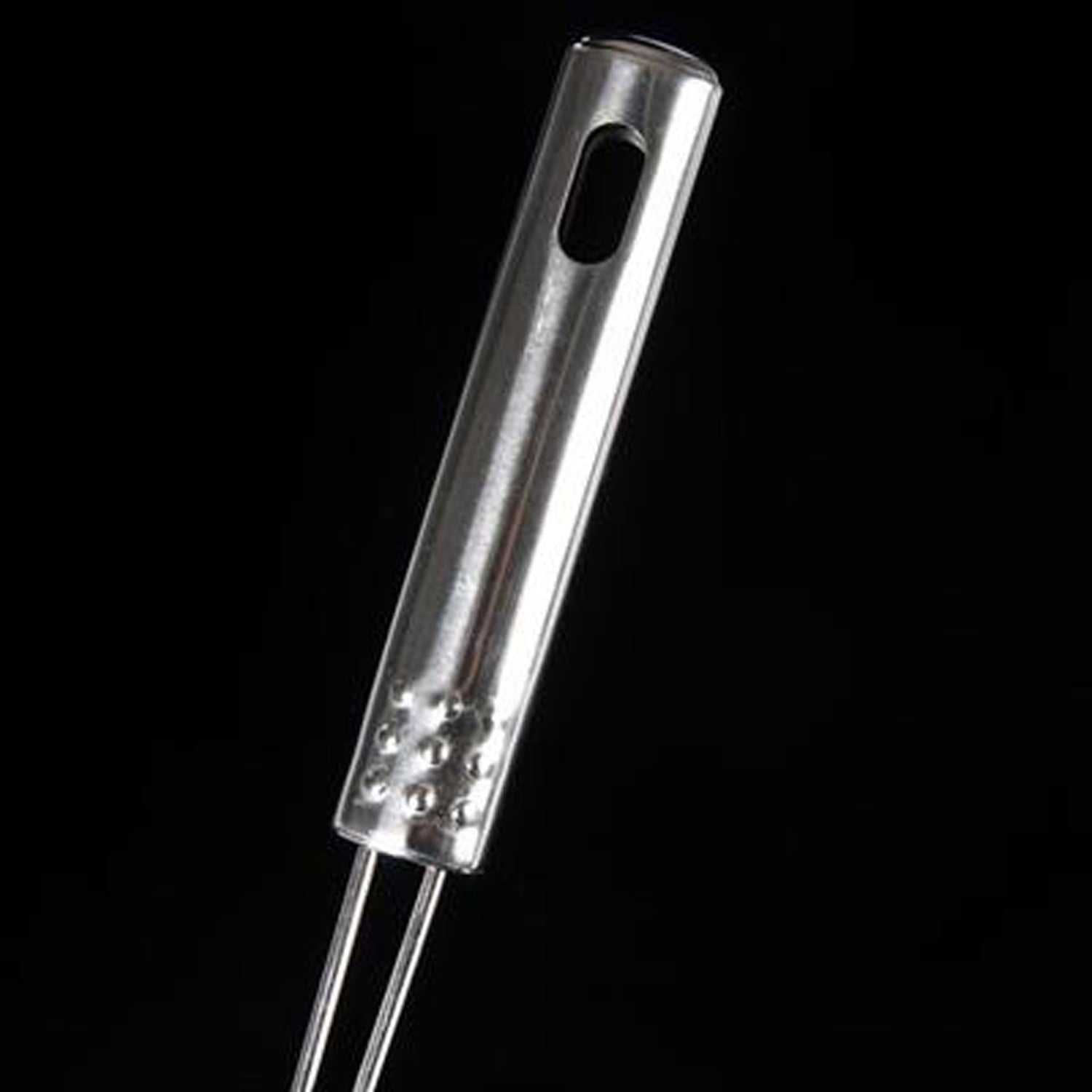 Medium Oil Strainer To Get Perfect Fried Food Stuffs Easily Without Any Problem And Damage.