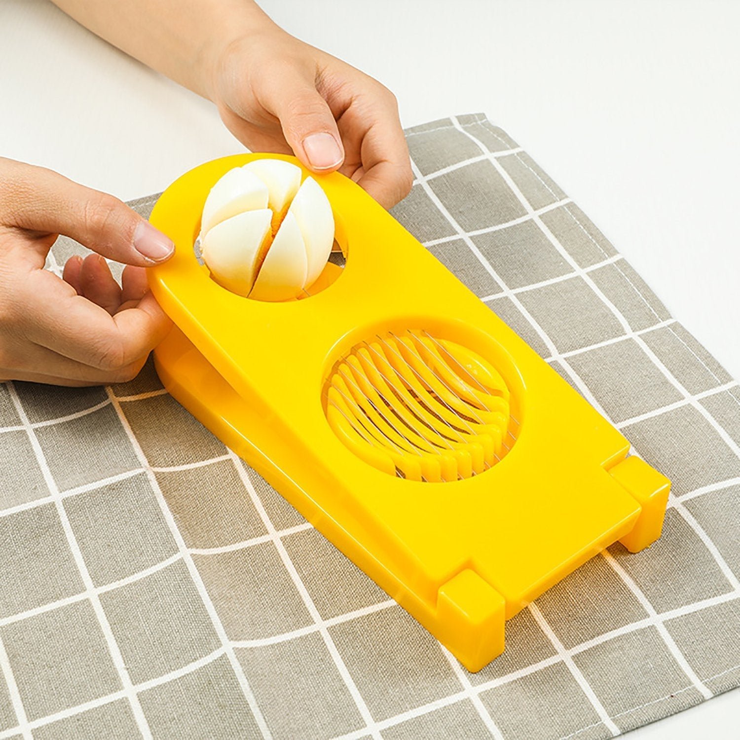 Multi-Segment 2 in 1 Egg Cutter / Slicer