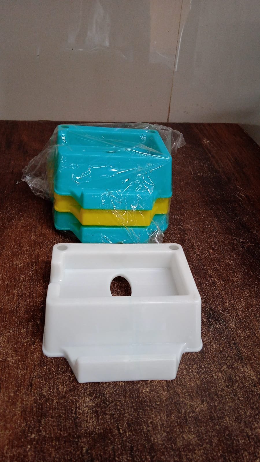 Plastic Mobile Phone Stand Holder (4 Pcs Set)