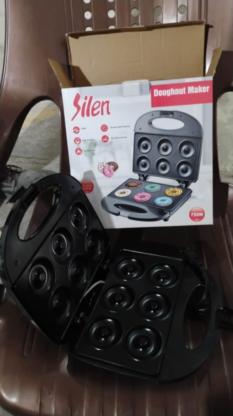 Electric Donut Maker 750W – 6 Cavity(1 Pc / With 2 PIN Plug Converter 1 Pc )