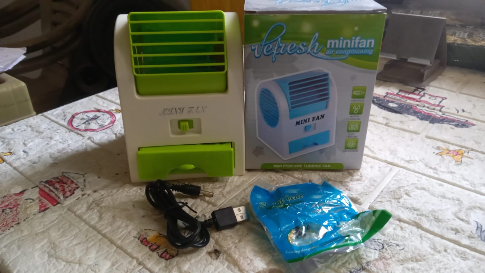 Rechargeable Mini Personal Air Cooler – Desktop Cooling Fan