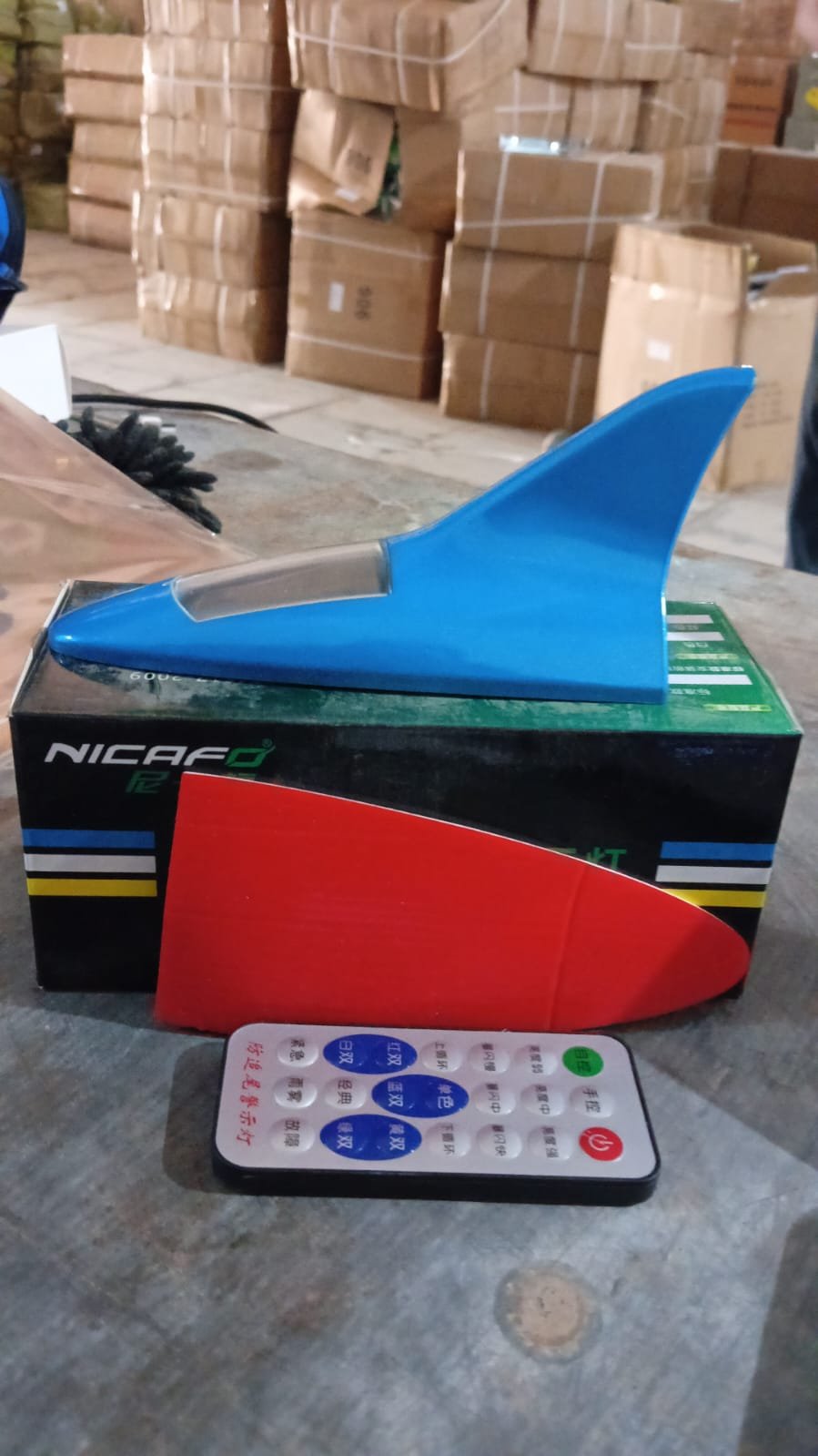Solar Shark Fin LED Signal Antenna Light for Car Roof Decoration