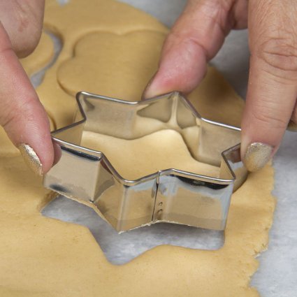 Stainless Steel Cookie Cutter Set – Heart, Round, Star & Flower Shapes (12 Pcs)