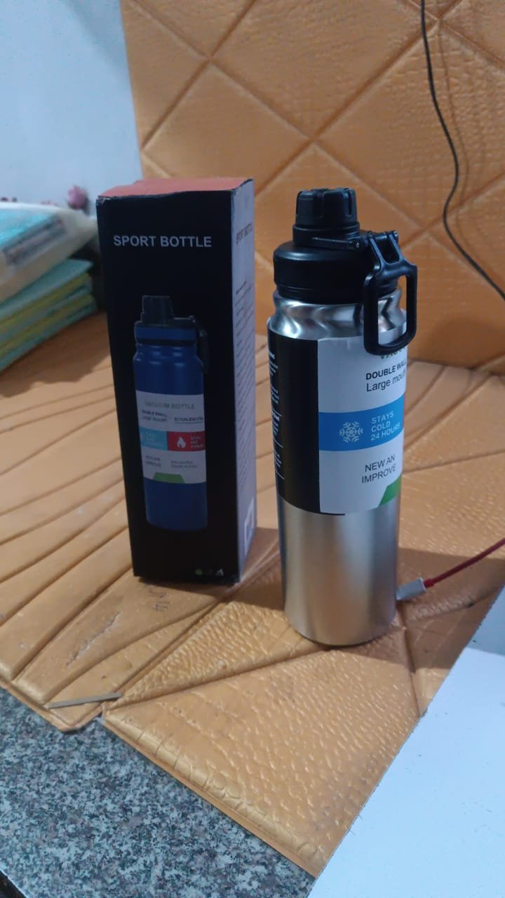 Stainless Steel Double Wall Vacuum-Insulated Drink Water Bottle (600 ML Approx)