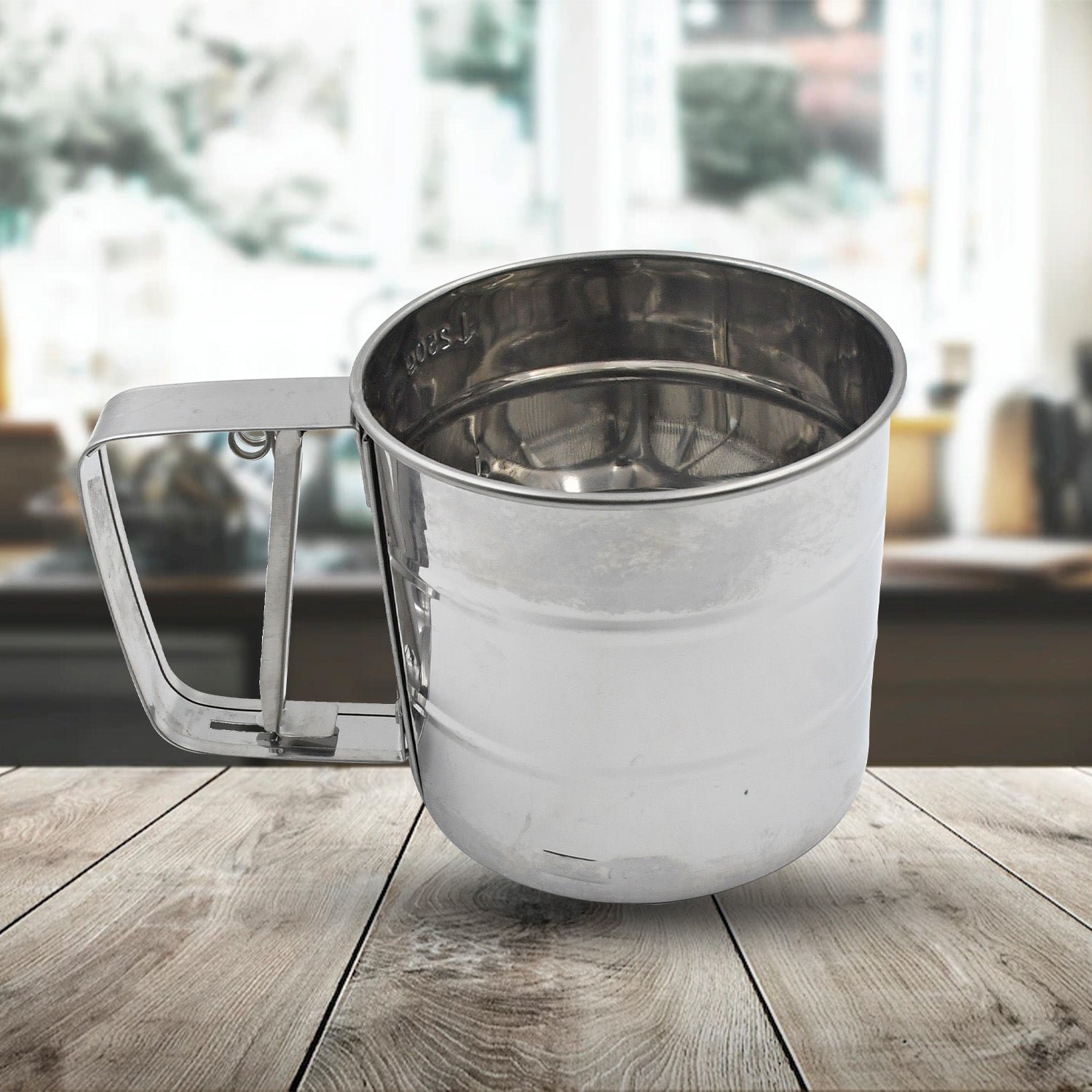 Flour Sifter – Handheld Baking Sieve