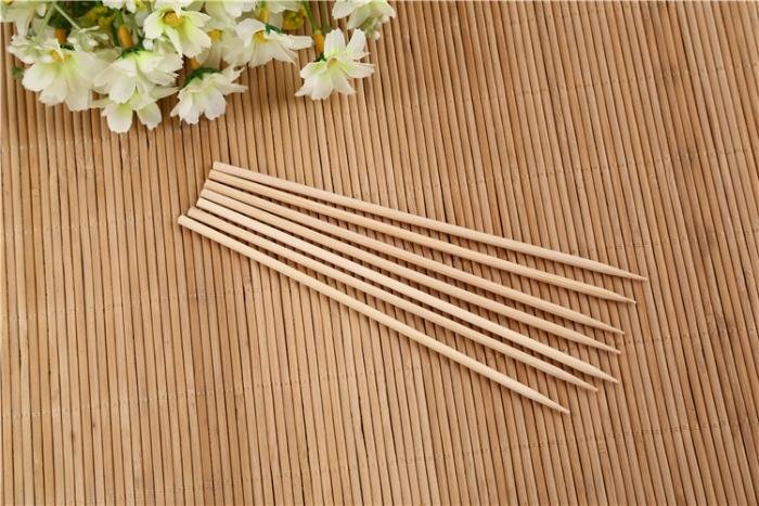 Camping Wooden Bamboo BBQ Skewers 20 cm  Sticks for Meat Party Pack