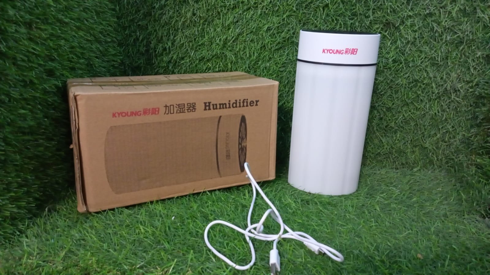 Small Humidifier With Colorful Light