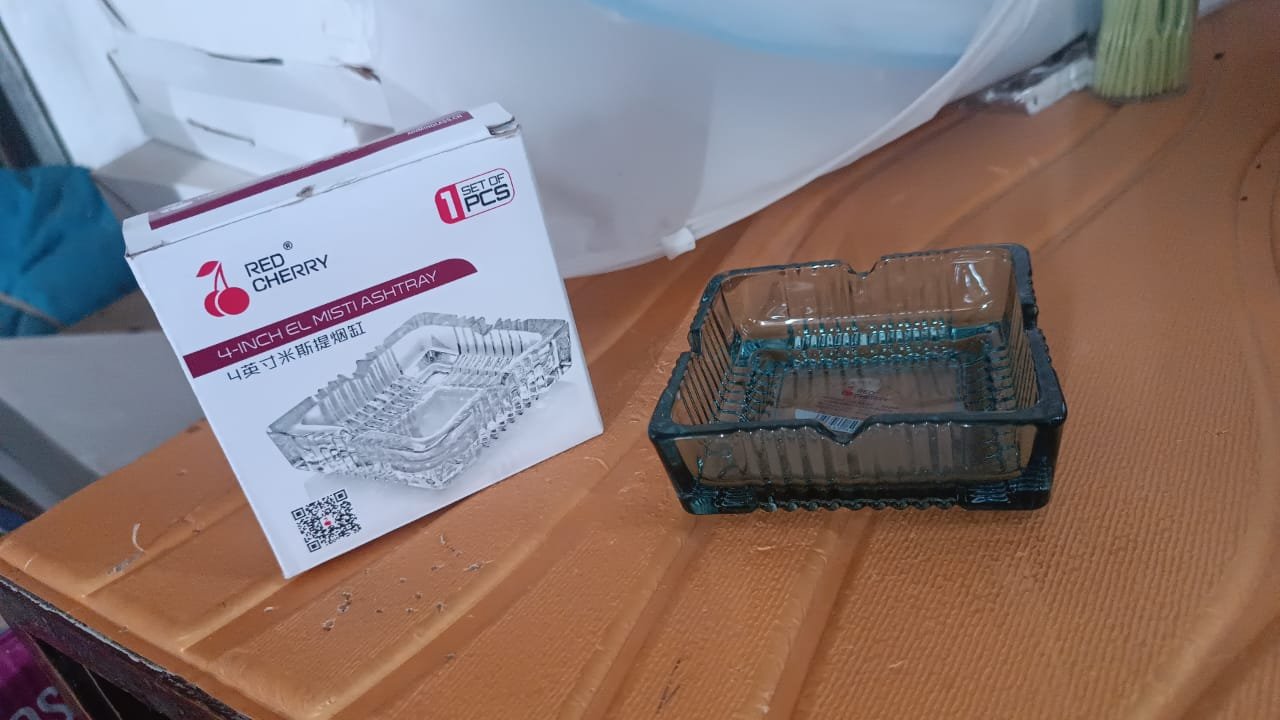 Square Glass Misti Crystal Quality Cigar Cigarette Ashtray