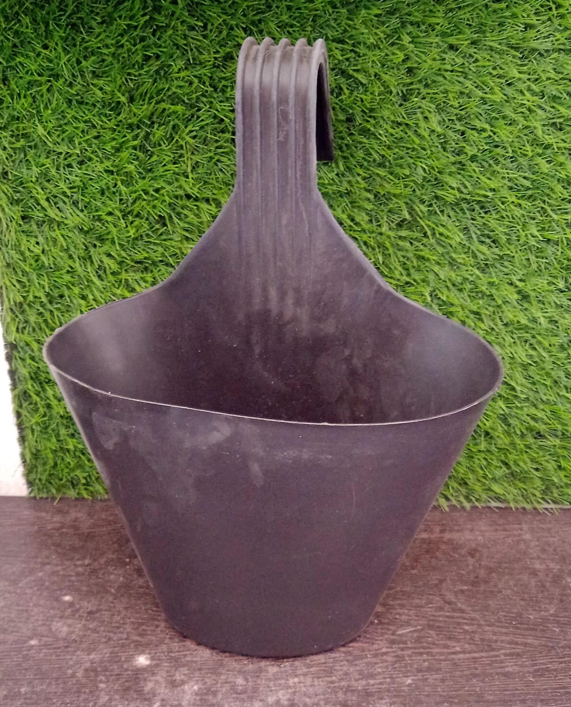 Hanging Planter Pot used for storing and holding plants