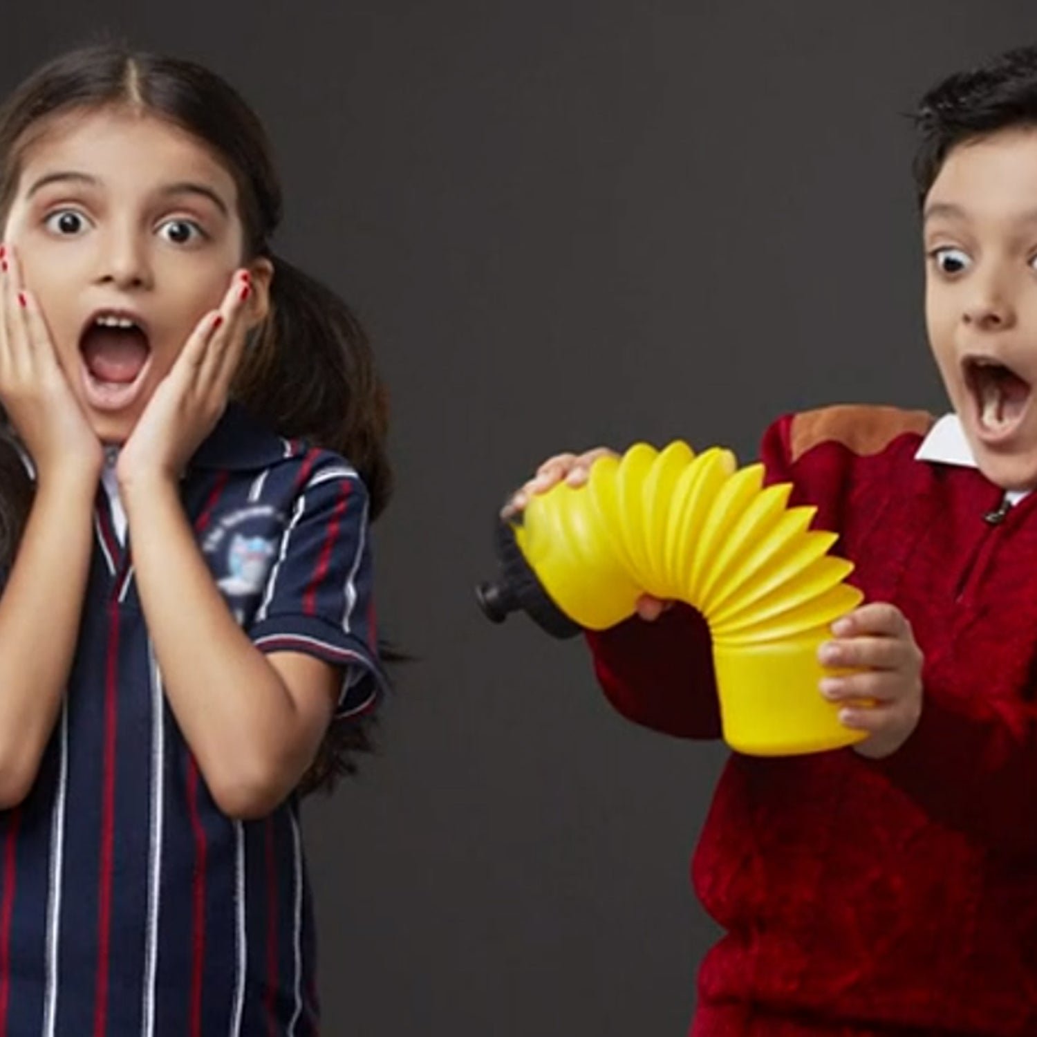 Pull n Stretch Water Bottle – Foldable Drinking Bottle for School & Travel