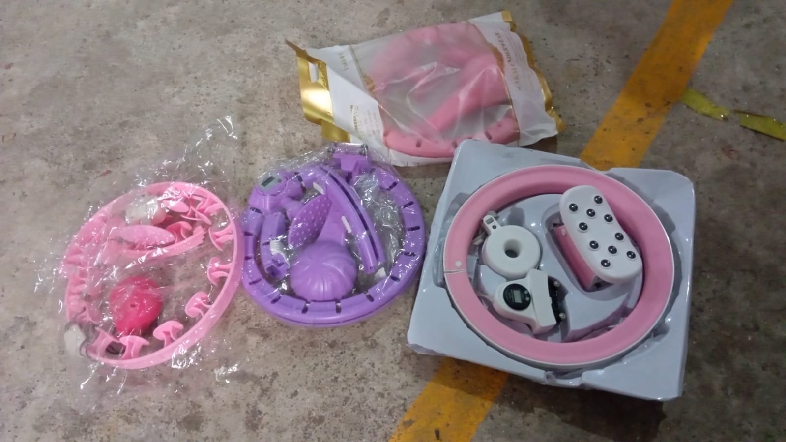 Smart Fitness Hula Hoop with Counter & Spinning Ball (1 Pc / Mix Design / Loose)