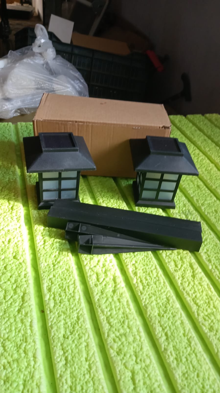 Solar Garden Lights, Outdoor Solar Landscape Lights (Pack of 2)