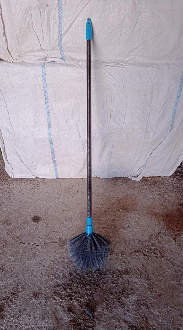 Extendable Stainless Steel Cobweb Brush for Ceiling, Lights, Fans & Home Dusting