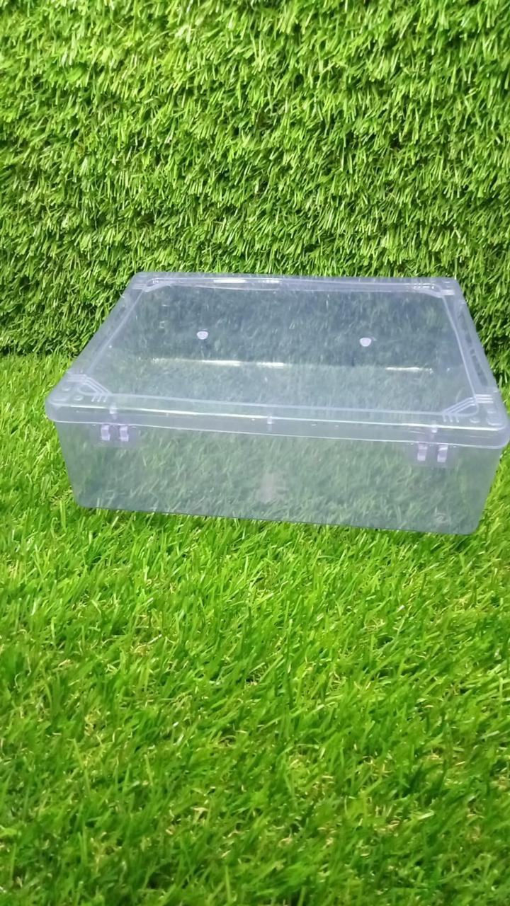 COMMANDER CONTAINER USED FOR STORING THINGS AND STUFFS