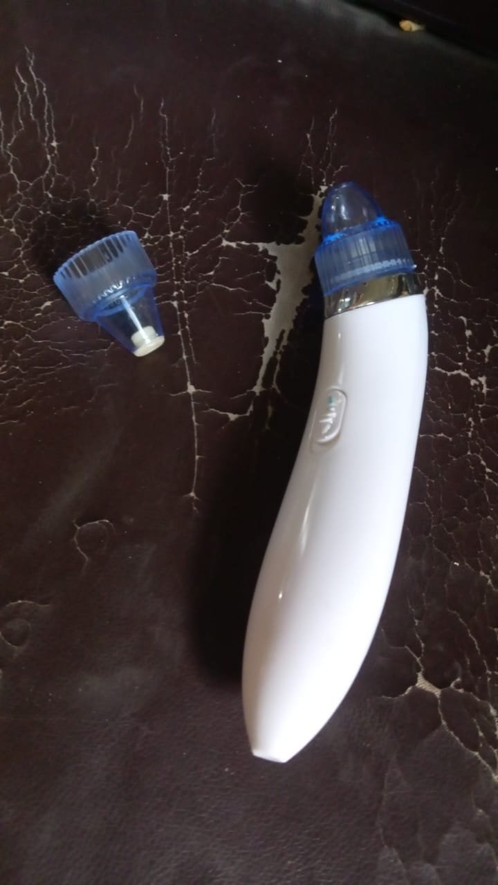 2-in-1 Blackhead Extractor – Multi-Color Vacuum Pore Cleaner (Batteries-Free)