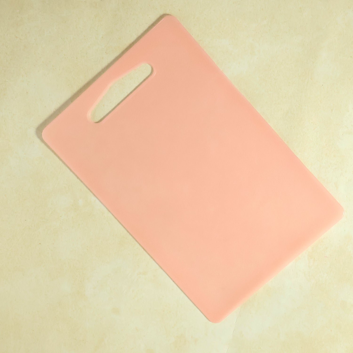 Plastic Chopping Board with Handle (30x20 Cm)