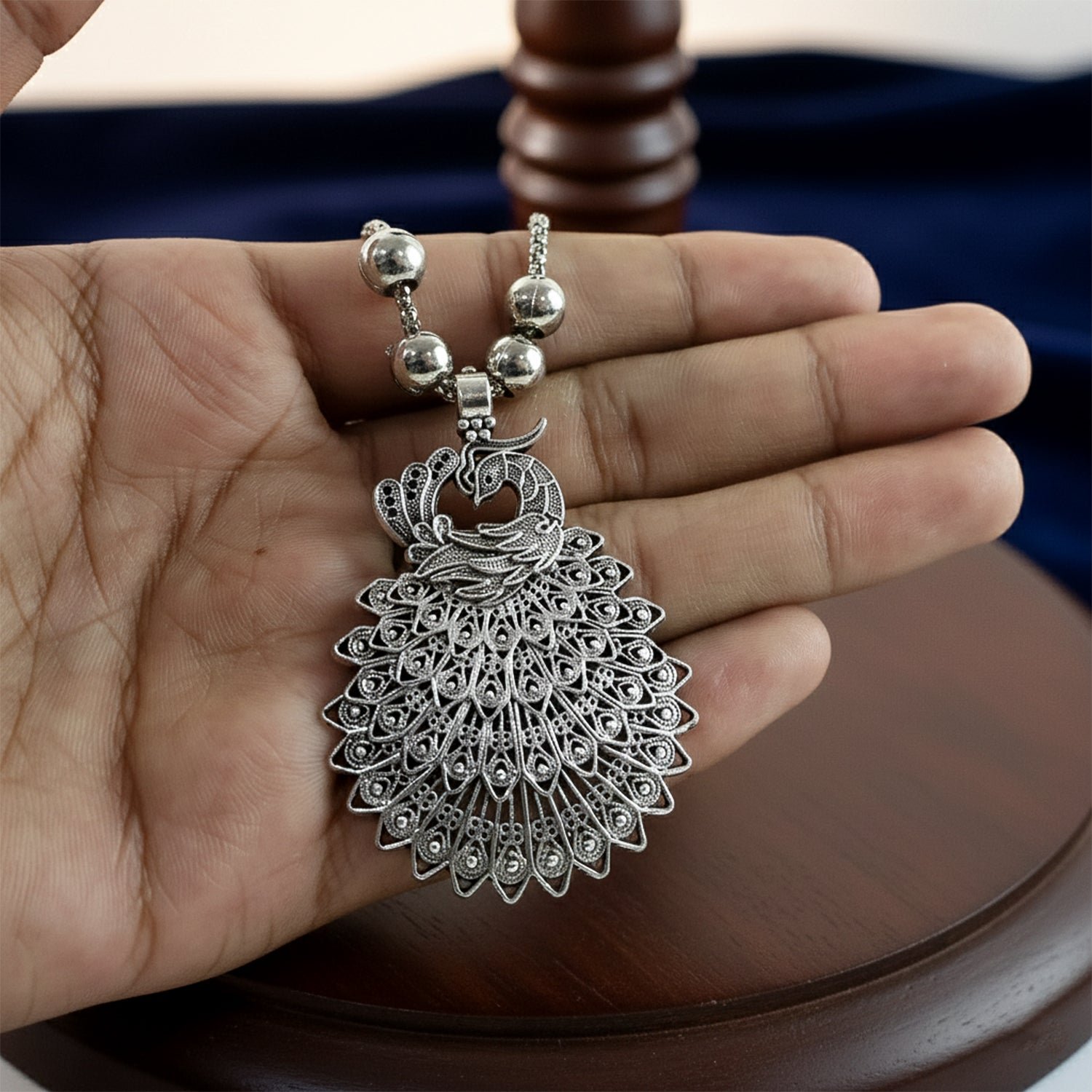 Elegant Peacock Design Oxidised Silver Finish Pendant Necklace (1 Pc)