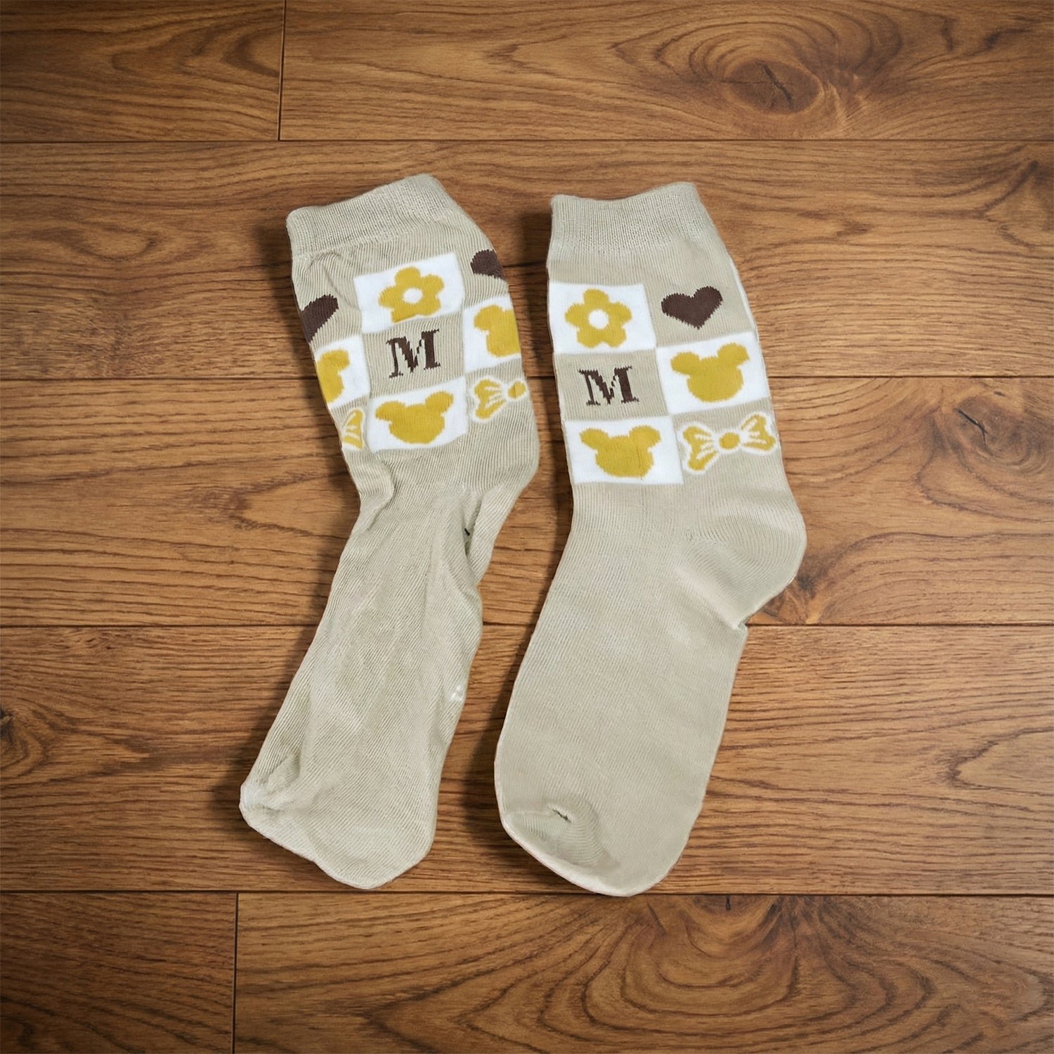 Premium Soft Light Socks (1 Pair / Long)