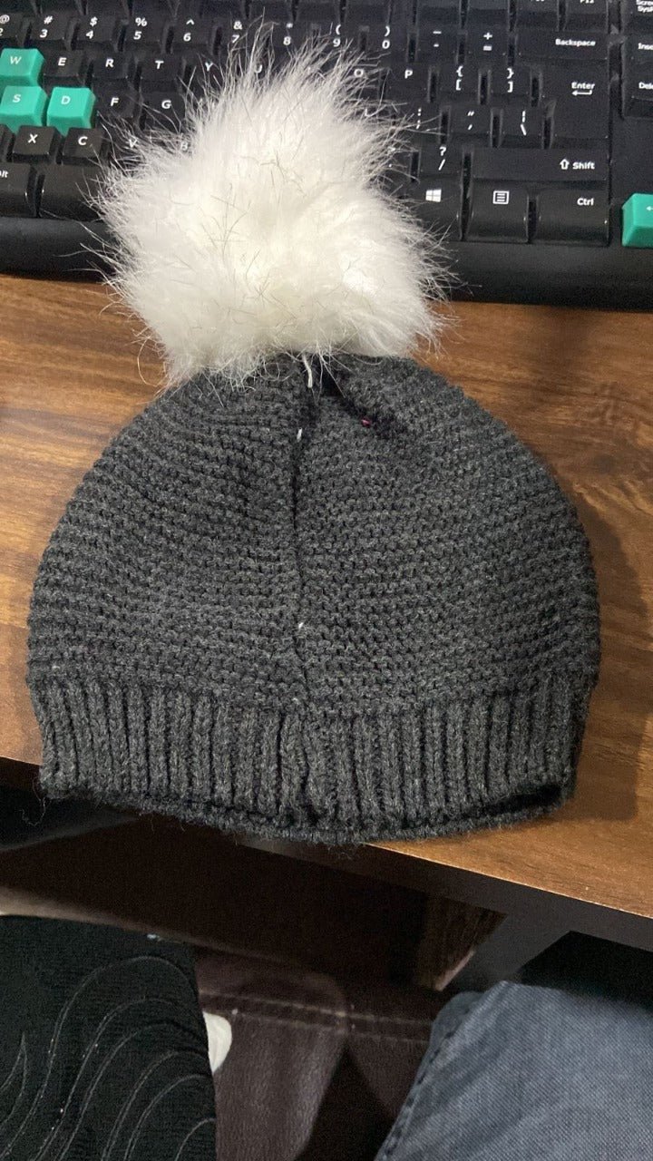 Men's and Women's Skull Slouchy Winter Woolen Knitted Black Inside Fur Beanie Cap