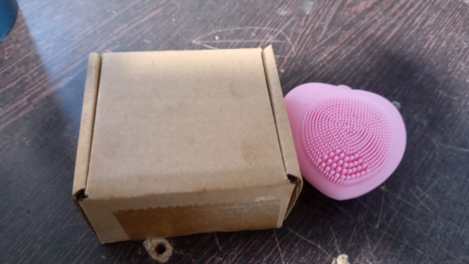 Heart-Shaped Silicone Face Wash Brush – Facial Cleansing Scrubber for Women