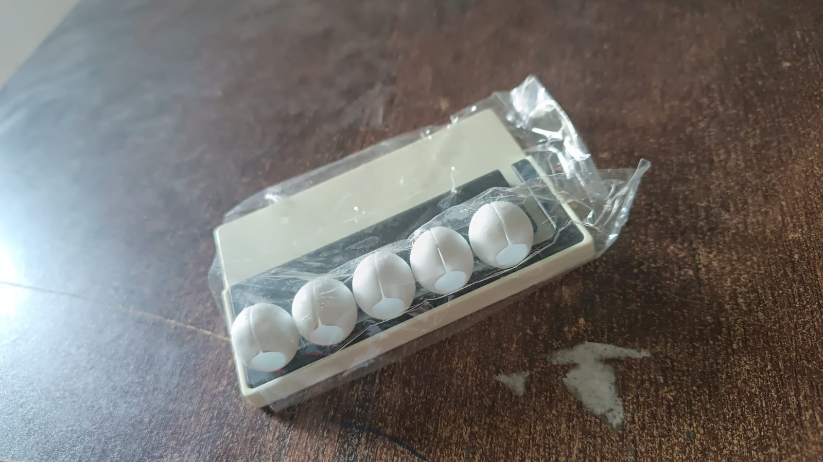 5 Slots Adhesive Desk Cable Cord Holder for Charging Cable (1 Pc / Mix Color)