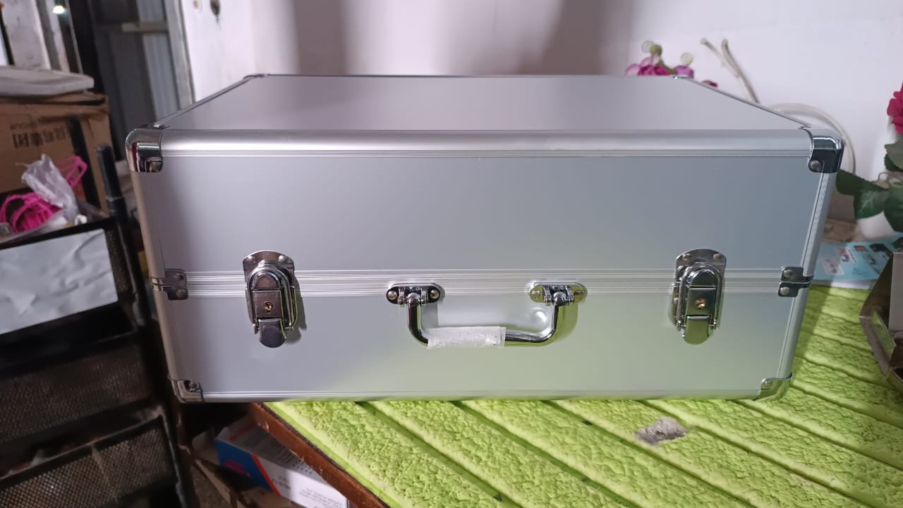 Aluminium & Wooden Multipurpose Portable Suitcase (45×29×20 Cm / 1 Pc)