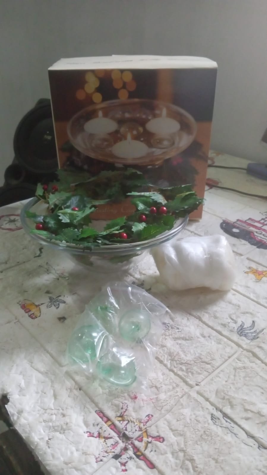 Floating Candle Holder (1 Pc): Romantic Ambiance, Table Decor, Diwali