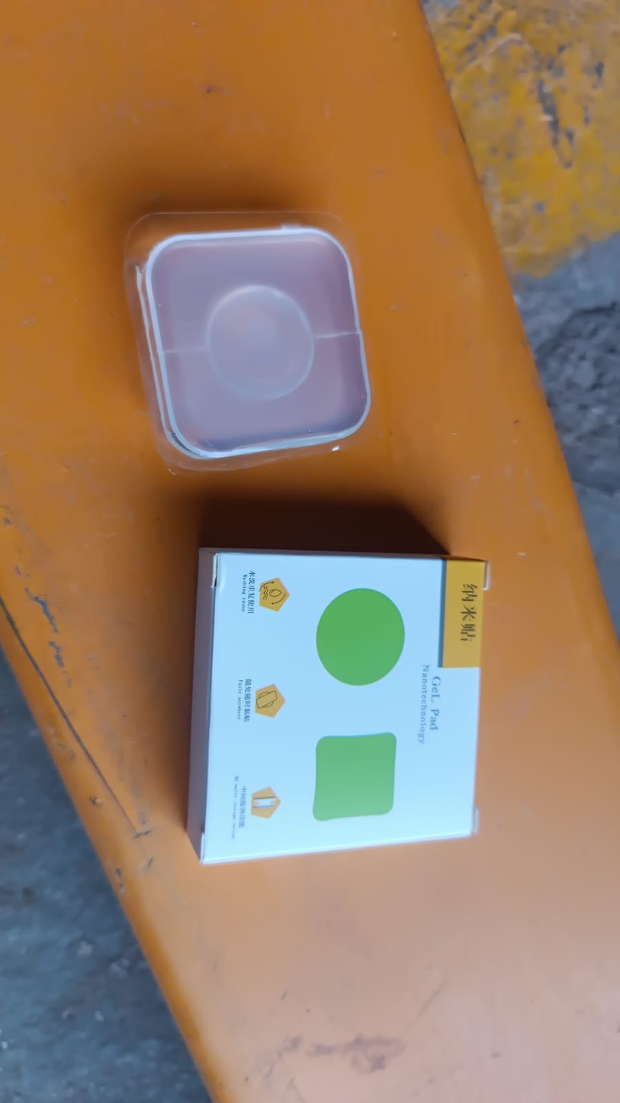 Multi Purpose Square Gel Pads for Holding Mobile & Spiral Cable Protector (1 Pc)