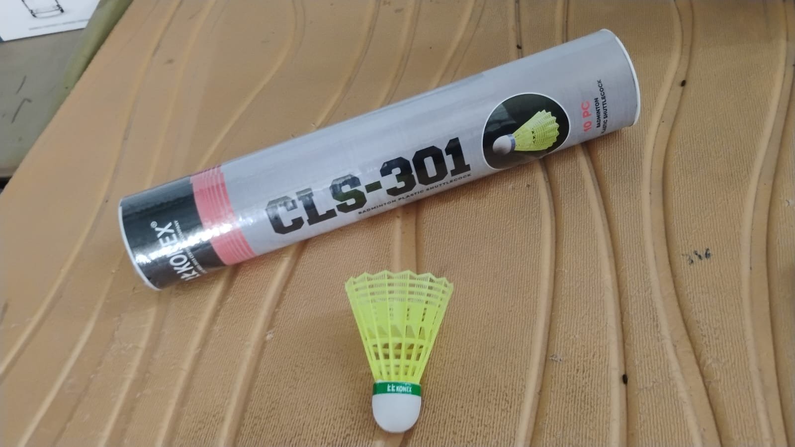 Konex Premium Plastic Badminton Shuttlecock Set (10 Pcs)