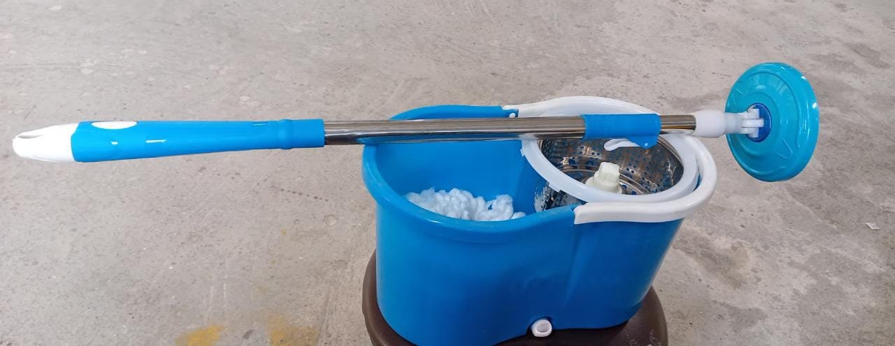 Spin Floor Cleaning Easy Advance Tech Bucket Mop with 2 Microfiber Refill