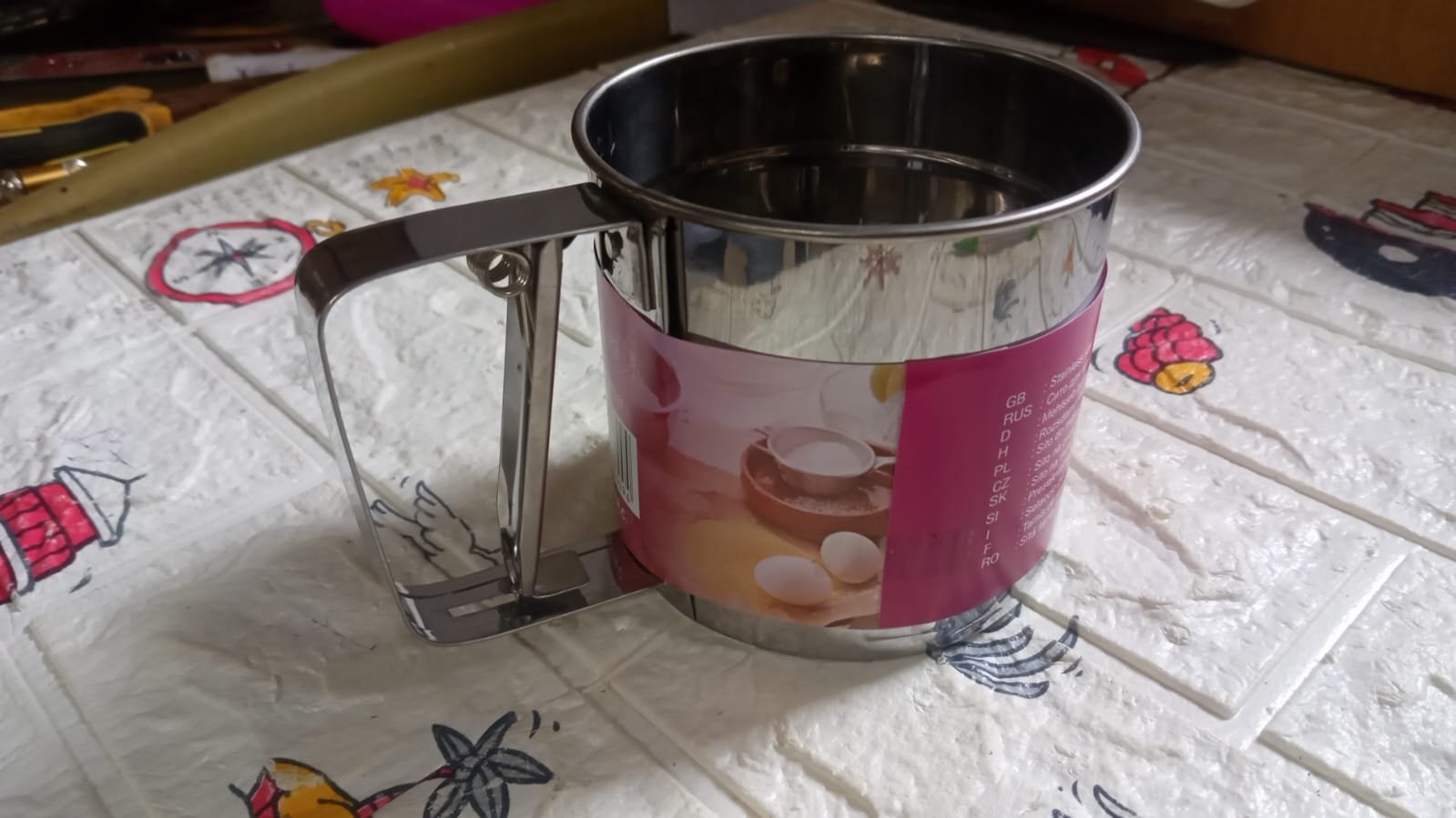 Flour Sifter – Handheld Baking Sieve
